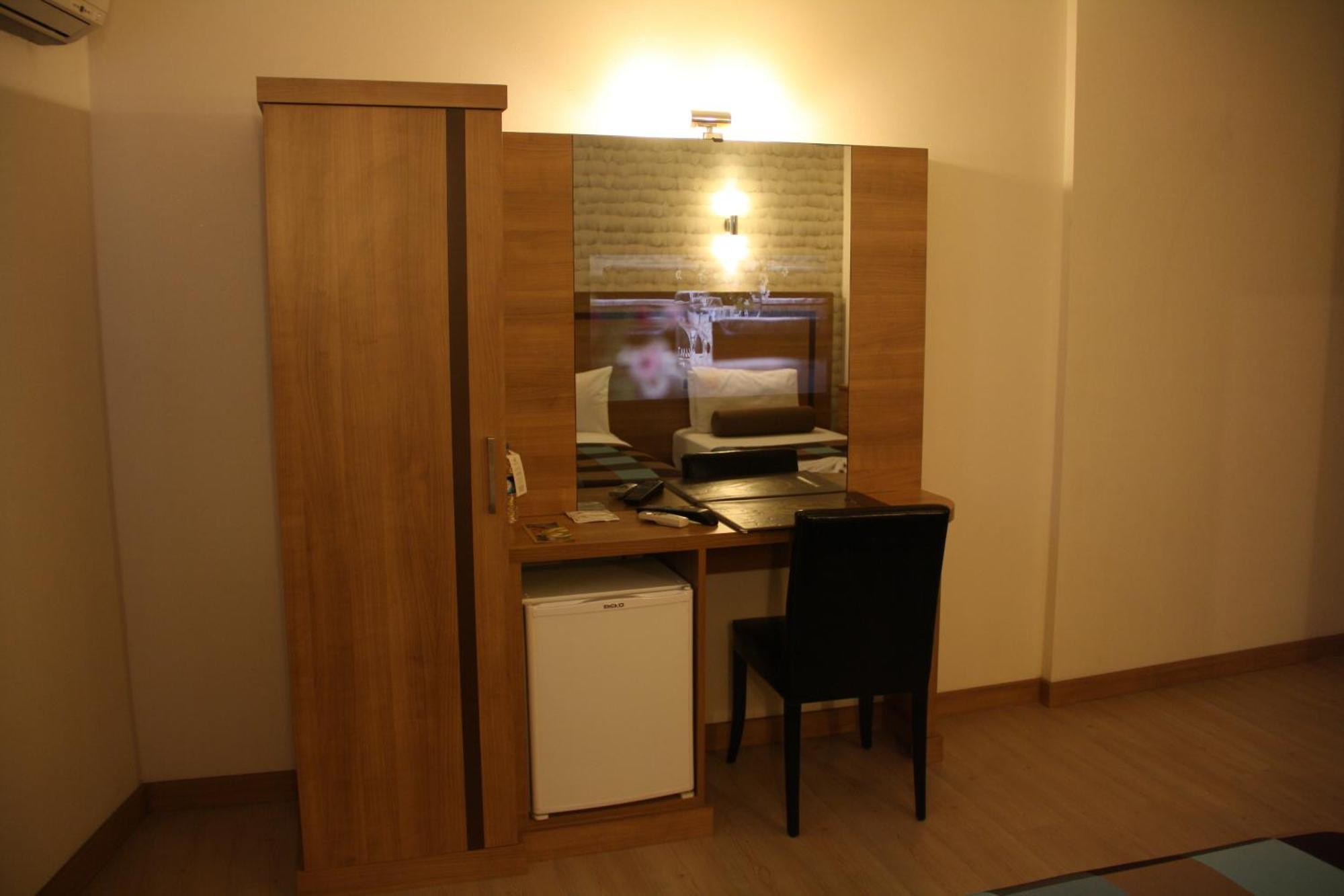 Susuzlu Seckin Hotel Измир Экстерьер фото